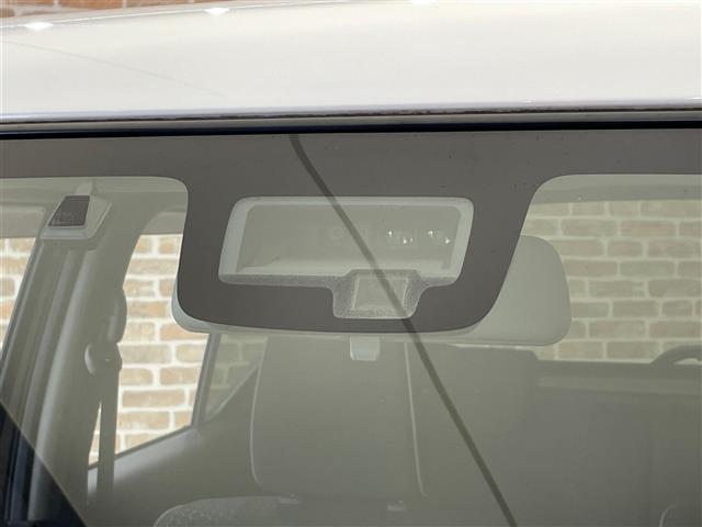 クロスビー ＨＹＢＲＩＤ　ＭＺ　４ＷＤ　ターボ　全方位モニター　デュアルセンサーブレーキサポート　クルーズコントロール　リヤパーキングセンサー　シートヒーター　ヒルディセントコントロール　ＬＥＤヘッドライト（3枚目）