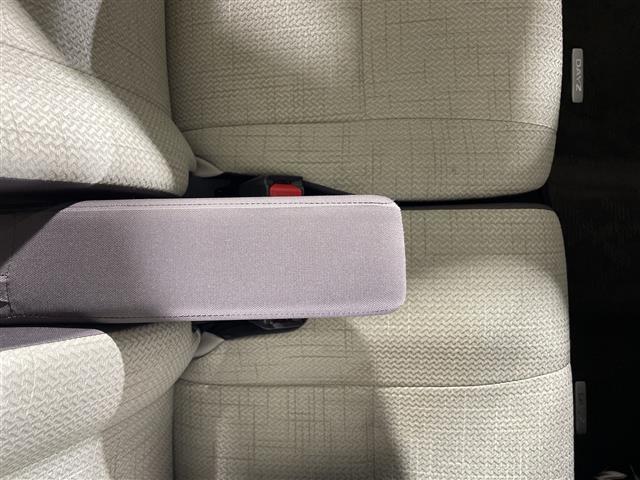 デイズ Ｘ　純正ナビ　アラウンドビューモニター　地デジ　オートライト　ＥＴＣ　新車時整備手帳　【保証書】　取扱説明書！！！（11枚目）