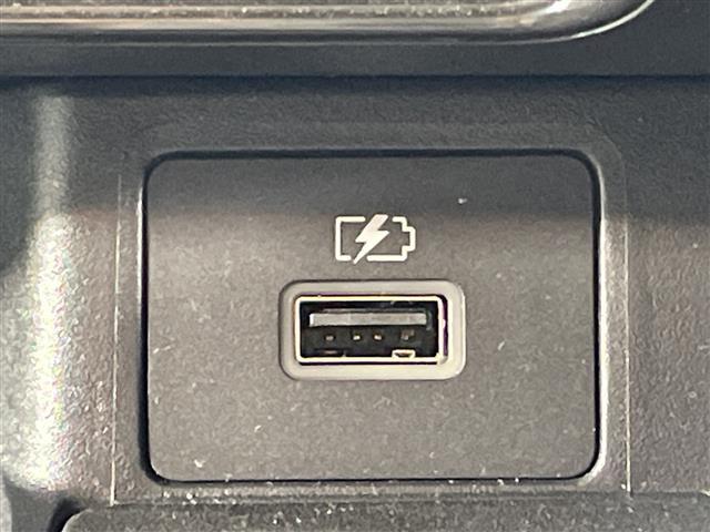 デイズ Ｘ　純正ナビ　アラウンドビューモニター　地デジ　オートライト　ＥＴＣ　新車時整備手帳　【保証書】　取扱説明書！！！（14枚目）