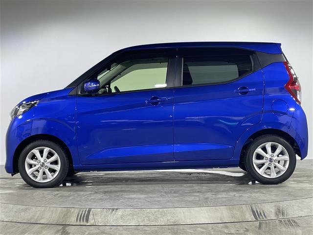 デイズ Ｘ　純正ナビ　アラウンドビューモニター　地デジ　オートライト　ＥＴＣ　新車時整備手帳　【保証書】　取扱説明書！！！（32枚目）