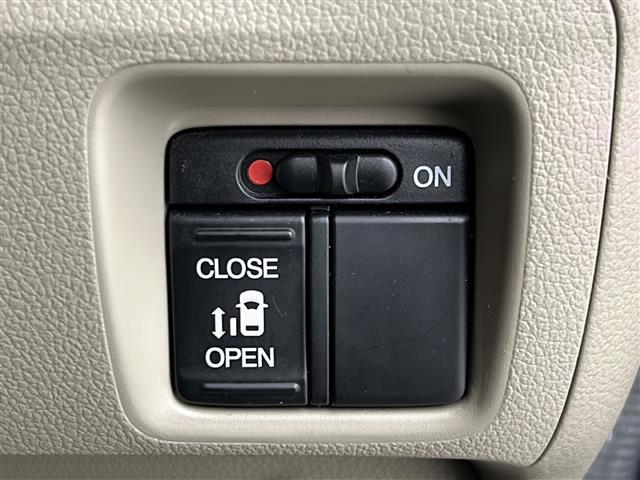 Ｎ－ＢＯＸ Ｇ・Ｌパッケージ　純正ナビ　バックカメラ　両側スライドドア　衝突軽減システム　横滑り防止　ＥＴＣ　純正アルミホイール夏タイヤ積み込み　ヘッドライトレベライザー　スマートキー　プッシュスタート　電動格納ミラー　禁煙車（14枚目）