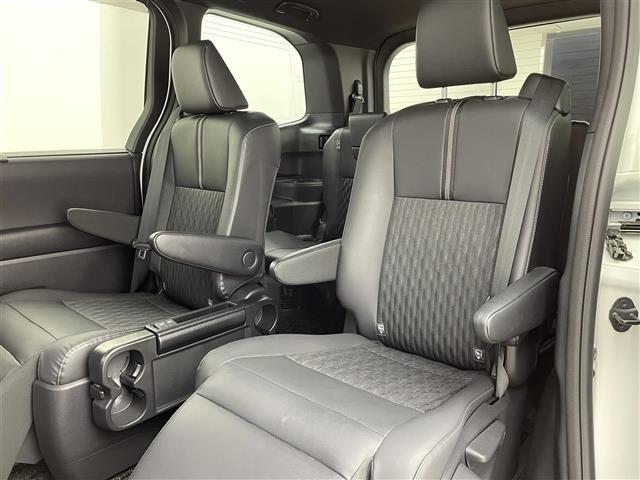 �����̓x�̓K���o�[�̍݌ɂ����������܂��āA�L��������܂��B�K���o�[�O���[�v�̍݌ɂ�̔����Ă���܂��I