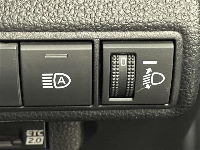 カローラツーリング ハイブリッド G 4WD 純正ディスプレイオーディオ バックカメラ アダプティブクルーズコントロール 衝突軽減 レーンアシスト 横滑り防止 ビルトインETC2.0 スマートキー プッシュスタート 禁煙車(15枚目)