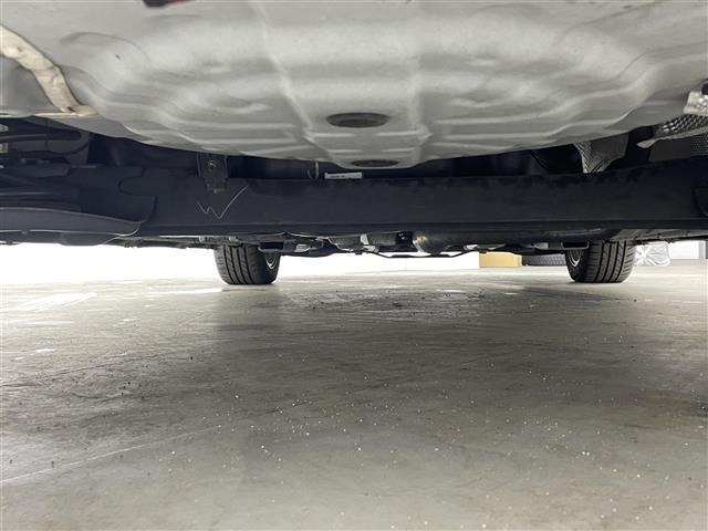 ノート ｅ－パワーニスモ　Ｓ　純正ナビ　全方位カメラ　衝突軽減システム　デジタルインナーミラー　アダプティブクルーズコントロール　レーンアシスト　横滑り防止　ＥＴＣ　ドライブレコーダー　スマートキー　プッシュスタート　禁煙車（42枚目）