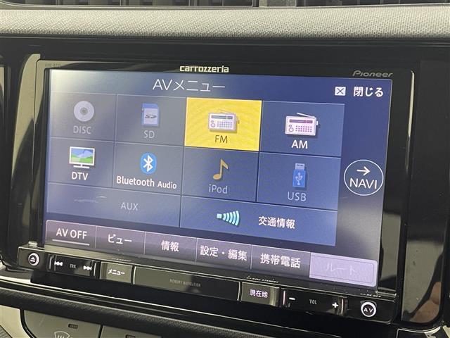 アクア Ｓスタイルブラック　社外ナビ　バックカメラ　衝突軽減システム　オートマチックハイビーム　レーンアシスト　ヘッドライトレベライザー　ＥＴＣ　横滑り防止　ステアリングスイッチ　スマートキー　プッシュスタート　禁煙車（5枚目）