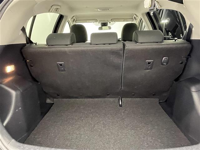 アクア Ｓスタイルブラック　社外ナビ　バックカメラ　衝突軽減システム　オートマチックハイビーム　レーンアシスト　ヘッドライトレベライザー　ＥＴＣ　横滑り防止　ステアリングスイッチ　スマートキー　プッシュスタート　禁煙車（29枚目）