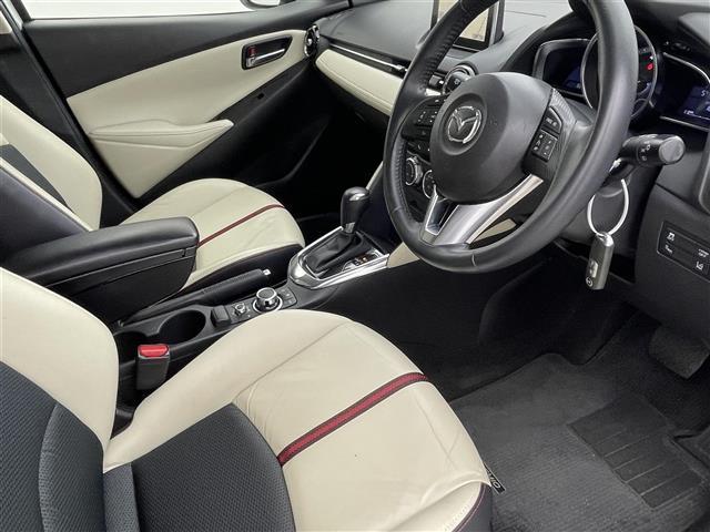 ���ŐV�i�r�i�t���Z�O�E�����Z�O�E�c�u�c�Đ��j�����ē��B�J���b�c�F���A�E�A���p�C���E�C�N���v�X�̃i�r���戵���Ă���o�b�N�J�����i�o�b�N���j�^�[�j��ȃ��j�^�[�i�t���b�v�_�E�����j�^�[�j�̎�t���\�ł��B