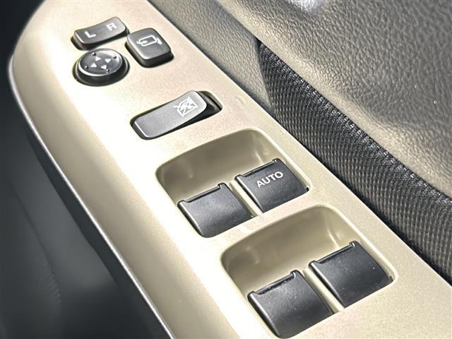 スペーシアカスタム Jスタイル レーダーブレーキサポート 両側パワースライドドア ケンウッドナビ フルセグTV 運転席/助手席シートヒーター HIDヘッドライト フォグランプ 純正アルミホイール フルオートエアコン スマートキー(18枚目)