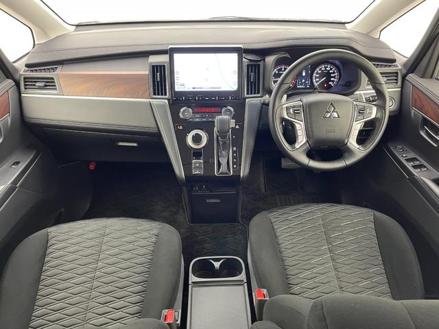 デリカＤ：５ Ｇ　パワーパッケージ　純正１０型ナビ　全周囲カメラ　パワーバックドア　アダプティブクルーズ　シートヒーター　ＢＳＭ　パワーシート　衝突被害軽減ブレーキ　車線逸脱警報　オートハイビーム　ＬＥＤヘッドライト　禁煙車（2枚目）