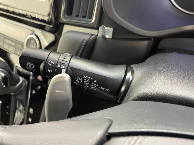 デリカＤ：５ Ｇ　パワーパッケージ　純正１０型ナビ　全周囲カメラ　パワーバックドア　アダプティブクルーズ　シートヒーター　ＢＳＭ　パワーシート　衝突被害軽減ブレーキ　車線逸脱警報　オートハイビーム　ＬＥＤヘッドライト　禁煙車（12枚目）