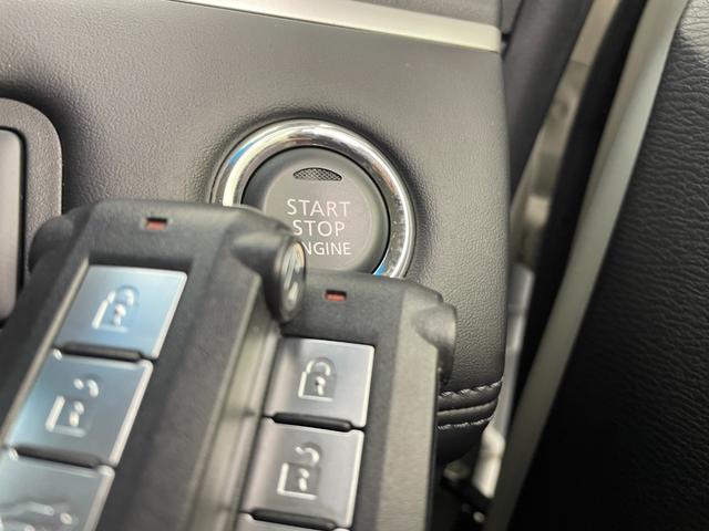 デリカＤ：５ Ｇ　パワーパッケージ　純正１０型ナビ　全周囲カメラ　パワーバックドア　アダプティブクルーズ　シートヒーター　ＢＳＭ　パワーシート　衝突被害軽減ブレーキ　車線逸脱警報　オートハイビーム　ＬＥＤヘッドライト　禁煙車（14枚目）