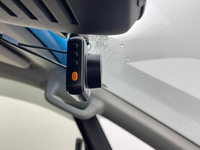 デリカＤ：５ Ｇ　パワーパッケージ　純正１０型ナビ　全周囲カメラ　パワーバックドア　アダプティブクルーズ　シートヒーター　ＢＳＭ　パワーシート　衝突被害軽減ブレーキ　車線逸脱警報　オートハイビーム　ＬＥＤヘッドライト　禁煙車（18枚目）