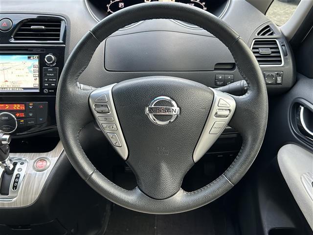 セレナ ハイウェイＳ　Ｇ　Ｓ　ＨＶ　Ａセーフ　禁煙車　純正ナビ　ＴＶ　ＢＴ　ＣＤ　ＡＵＸ　ＥＴＣ　バックカメラ　アラウンドビューモニター　クルーズコントロール　ドライブレコーダー　純正フロアマット　純正アルミホイール　両側パワースライドドア（15枚目）