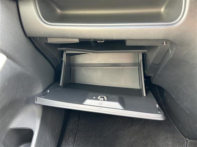 セレナ ハイウェイＳ　Ｇ　Ｓ　ＨＶ　Ａセーフ　禁煙車　純正ナビ　ＴＶ　ＢＴ　ＣＤ　ＡＵＸ　ＥＴＣ　バックカメラ　アラウンドビューモニター　クルーズコントロール　ドライブレコーダー　純正フロアマット　純正アルミホイール　両側パワースライドドア（23枚目）