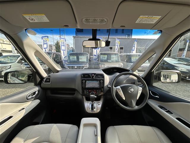 セレナ ハイウェイＳ　Ｇ　Ｓ　ＨＶ　Ａセーフ　禁煙車　純正ナビ　ＴＶ　ＢＴ　ＣＤ　ＡＵＸ　ＥＴＣ　バックカメラ　アラウンドビューモニター　クルーズコントロール　ドライブレコーダー　純正フロアマット　純正アルミホイール　両側パワースライドドア（42枚目）