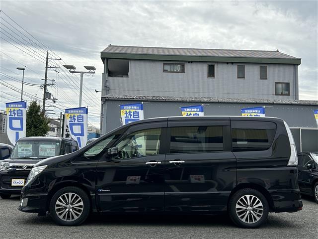 セレナ ハイウェイスター　Ｖセレ＋セーフティＩＩ　ＳＨＶ　純正ナビ　ＥＴＣ　両側パワースライドドア　３６０°カメラ　ＤＴＶ　クルーズコントロール　ＢＴ　ＡＵＸ　ＤＶＤ　ＣＤ　純正１６インチＡＷ（6枚目）