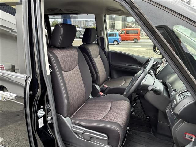 セレナ ハイウェイスター　Ｖセレ＋セーフティＩＩ　ＳＨＶ　純正ナビ　ＥＴＣ　両側パワースライドドア　３６０°カメラ　ＤＴＶ　クルーズコントロール　ＢＴ　ＡＵＸ　ＤＶＤ　ＣＤ　純正１６インチＡＷ（30枚目）