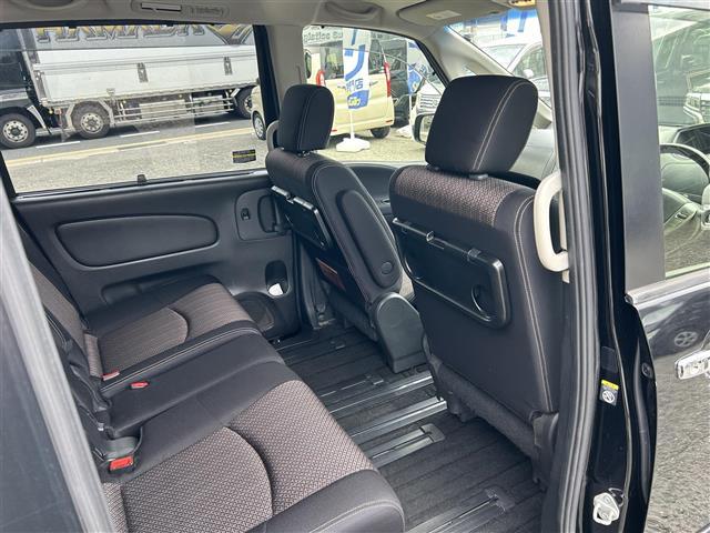 セレナ ハイウェイスター　Ｖセレ＋セーフティＩＩ　ＳＨＶ　純正ナビ　ＥＴＣ　両側パワースライドドア　３６０°カメラ　ＤＴＶ　クルーズコントロール　ＢＴ　ＡＵＸ　ＤＶＤ　ＣＤ　純正１６インチＡＷ（34枚目）
