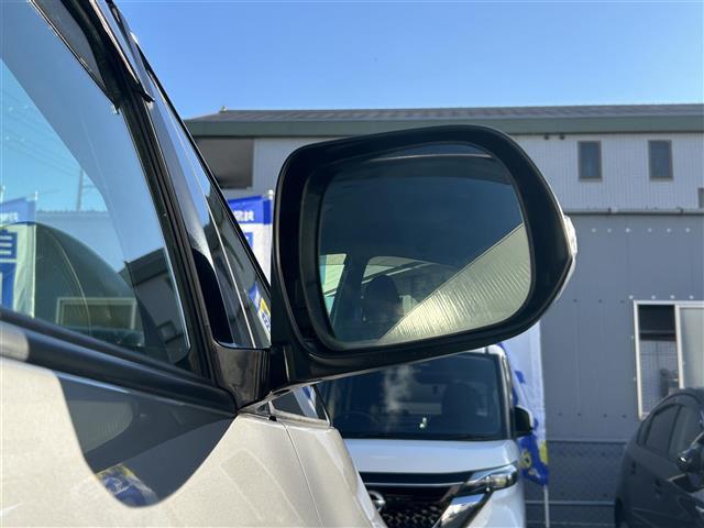 エスティマ アエラス ☆純正HDDナビ☆フルセグテレビ☆バック、サイドカメラ☆BT/CD/DVD/VTR/USB/SD☆クルーズコントロール☆両側パワースライドドア☆後席フリップダウンモニター☆ETC☆ドアバイザー(10枚目)