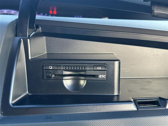 エスティマ アエラス ☆純正HDDナビ☆フルセグテレビ☆バック、サイドカメラ☆BT/CD/DVD/VTR/USB/SD☆クルーズコントロール☆両側パワースライドドア☆後席フリップダウンモニター☆ETC☆ドアバイザー(26枚目)