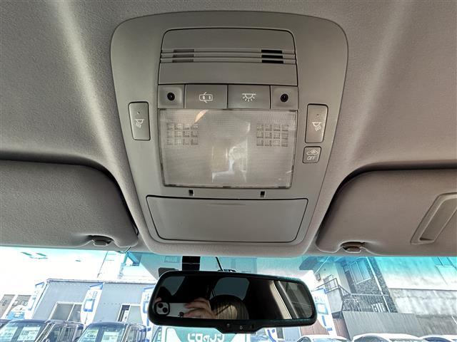 クラウン アスリート　スペシャルパッケージ　◆スマートキー◆プッシュスタート◆バックカメラ◆ＥＴＣ◆クルーズコントロール◆ステアリングリモコン◆電動格納ドアミラー◆パワーウインドウ◆防眩ミラー◆オートライト◆エアロ◆オートライト◆取扱説明書（15枚目）