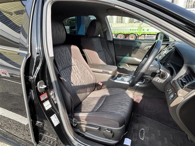 クラウン アスリート　スペシャルパッケージ　◆スマートキー◆プッシュスタート◆バックカメラ◆ＥＴＣ◆クルーズコントロール◆ステアリングリモコン◆電動格納ドアミラー◆パワーウインドウ◆防眩ミラー◆オートライト◆エアロ◆オートライト◆取扱説明書（33枚目）