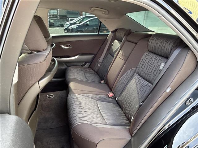 クラウン アスリート　スペシャルパッケージ　◆スマートキー◆プッシュスタート◆バックカメラ◆ＥＴＣ◆クルーズコントロール◆ステアリングリモコン◆電動格納ドアミラー◆パワーウインドウ◆防眩ミラー◆オートライト◆エアロ◆オートライト◆取扱説明書（38枚目）