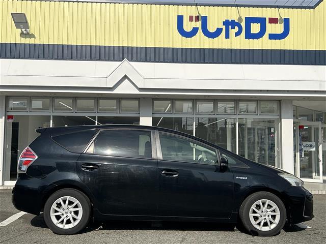 プリウスアルファ Ｓ　社外ナビ　ＥＴＣ　ＤＴＶ　ＢＴ　ＤＶＤ　ＣＤ　純正フロアマット　プッシュスタート　ドアバイザー（5枚目）