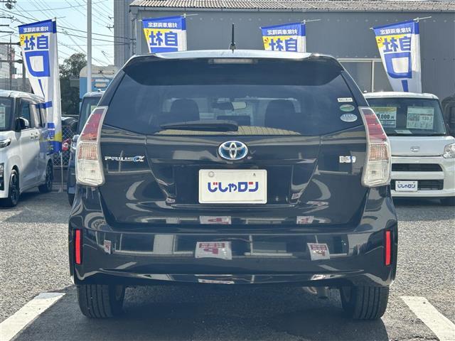 プリウスアルファ Ｓ　社外ナビ　ＥＴＣ　ＤＴＶ　ＢＴ　ＤＶＤ　ＣＤ　純正フロアマット　プッシュスタート　ドアバイザー（8枚目）