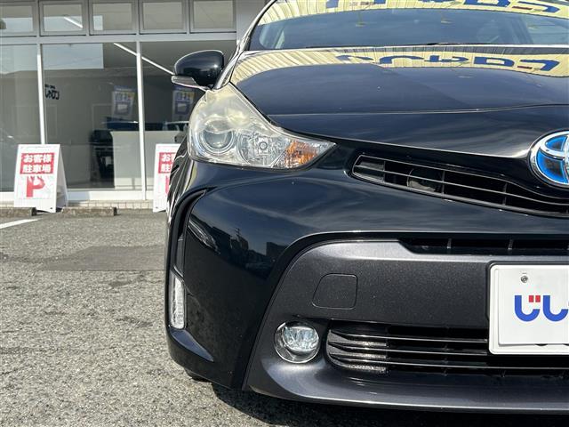 プリウスアルファ Ｓ　社外ナビ　ＥＴＣ　ＤＴＶ　ＢＴ　ＤＶＤ　ＣＤ　純正フロアマット　プッシュスタート　ドアバイザー（9枚目）