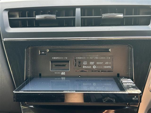 プリウスアルファ Ｓ　社外ナビ　ＥＴＣ　ＤＴＶ　ＢＴ　ＤＶＤ　ＣＤ　純正フロアマット　プッシュスタート　ドアバイザー（24枚目）