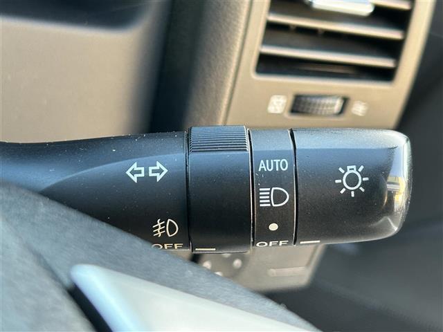 マークX 250G Fパッケージ 純正ナビ フルセグTV Bluetooth ビルトインETC 純正アルミホイール付スタッドレス車載 バックカメラ オートライト 純正フロアマット 横滑り防止機能 電動格納ミラー ドアバイザー(14枚目)