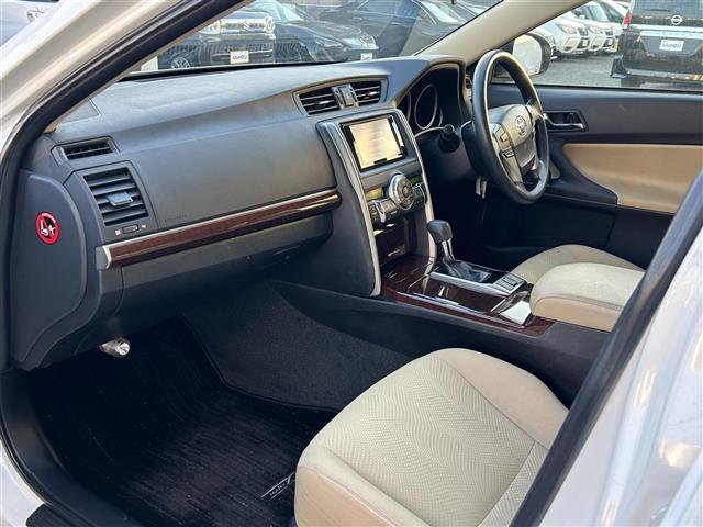 マークX 250G Fパッケージ 純正ナビ フルセグTV Bluetooth ビルトインETC 純正アルミホイール付スタッドレス車載 バックカメラ オートライト 純正フロアマット 横滑り防止機能 電動格納ミラー ドアバイザー(26枚目)