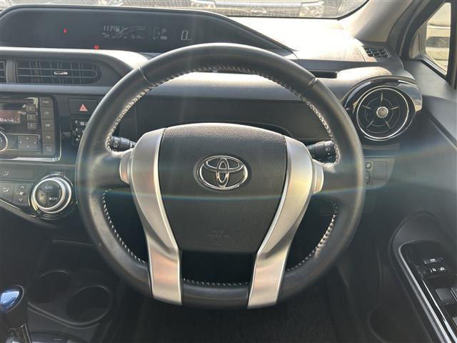 アクア X-アーバン 禁煙車 AM FM CD USB AUX ETC LEDヘッドライト オートライト 純正フロアマット 純正16インチアルミホイール ハーフレザーシート(5枚目)