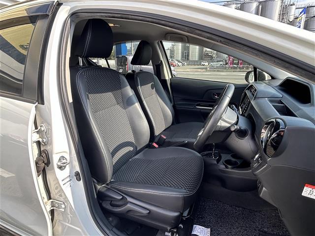 アクア X-アーバン 禁煙車 AM FM CD USB AUX ETC LEDヘッドライト オートライト 純正フロアマット 純正16インチアルミホイール ハーフレザーシート(14枚目)