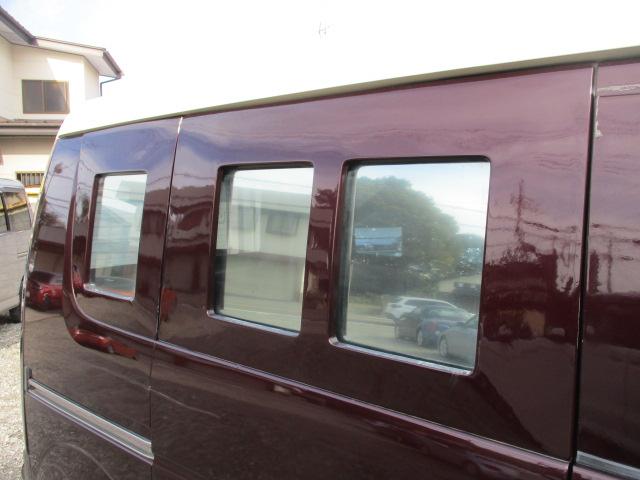 スクラム 欧州バス仕様 車検令和8年2月 走行98100キロ パープルベージュツートンカラー タイミングチェーン フルフラットシート 両側スライドドア ヘッドライトレベライザー FM AMラジオ ゴムマット(14枚目)