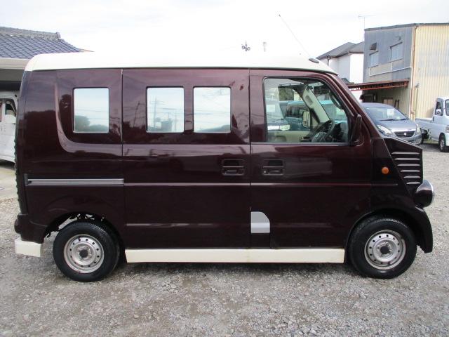 スクラム 欧州バス仕様 車検令和8年2月 走行98100キロ パープルベージュツートンカラー タイミングチェーン フルフラットシート 両側スライドドア ヘッドライトレベライザー FM AMラジオ ゴムマット(24枚目)