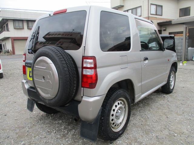 パジェロミニ ＶＲ　車検整備付　４ＷＤ　ターボ　修復歴なし　ターボタイマー　ＬＥＤヘッドライト　フォグランプ　キーレスエントリー　背面タイヤ　ドアバイザー　パワーウィンドウ　ＣＤデッキ　ＦＭ　ＡＭ　フロアマット　ＡＢＳ（2枚目）