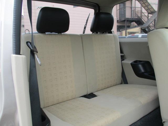 パジェロミニ ＶＲ　車検整備付　４ＷＤ　ターボ　修復歴なし　ターボタイマー　ＬＥＤヘッドライト　フォグランプ　キーレスエントリー　背面タイヤ　ドアバイザー　パワーウィンドウ　ＣＤデッキ　ＦＭ　ＡＭ　フロアマット　ＡＢＳ（8枚目）