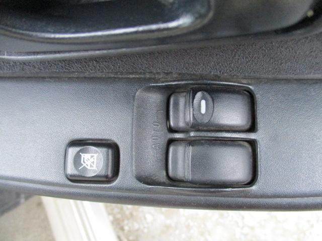 パジェロミニ ＶＲ　車検整備付　４ＷＤ　ターボ　修復歴なし　ターボタイマー　ＬＥＤヘッドライト　フォグランプ　キーレスエントリー　背面タイヤ　ドアバイザー　パワーウィンドウ　ＣＤデッキ　ＦＭ　ＡＭ　フロアマット　ＡＢＳ（21枚目）