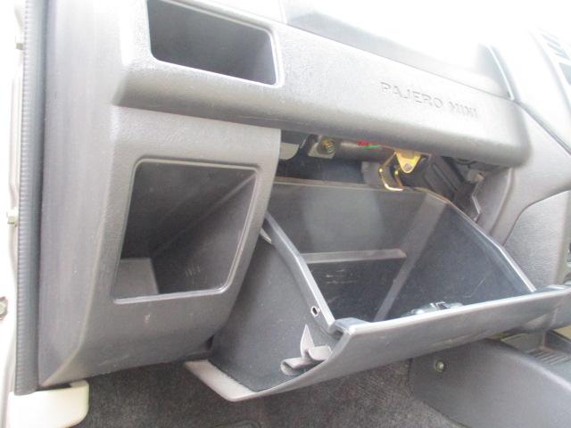 パジェロミニ ＶＲ　車検整備付　４ＷＤ　ターボ　修復歴なし　ターボタイマー　ＬＥＤヘッドライト　フォグランプ　キーレスエントリー　背面タイヤ　ドアバイザー　パワーウィンドウ　ＣＤデッキ　ＦＭ　ＡＭ　フロアマット　ＡＢＳ（22枚目）