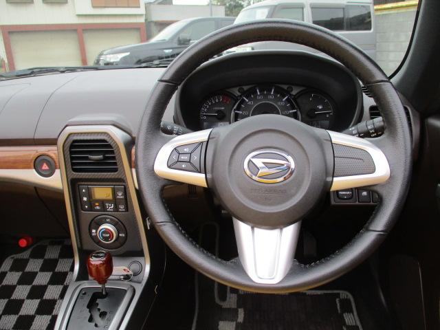 コペン ローブ　車検整備付　ワンオーナー　修復歴なし　電動オープン　ＥＴＣ　黄＆白革シートカバー　ＬＥＤライト　フォグ　スマートキー＆プッシュスタート　１６インチアルミ　ＭＴモード　横滑り防止　アイドリングストップ（4枚目）