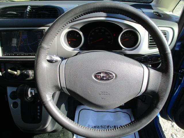 ステラ カスタムＲリミテッド　車検整備付き　ナビ　Ｂｌｕｅｔｏｏｔｈオーディオ再生接続　ＣＤ　ＤＶＤ　ＥＴＣ　ＨＩＤヘッドライト　フォグランプ　スマートキー　１４インチアルミ　ドアバイザー　プライバシーガラス　リアスポイラー（5枚目）