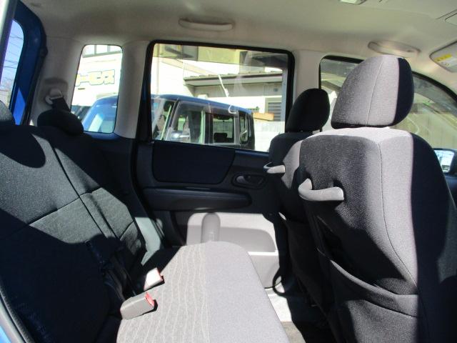 ステラ カスタムＲリミテッド　車検整備付き　ナビ　Ｂｌｕｅｔｏｏｔｈオーディオ再生接続　ＣＤ　ＤＶＤ　ＥＴＣ　ＨＩＤヘッドライト　フォグランプ　スマートキー　１４インチアルミ　ドアバイザー　プライバシーガラス　リアスポイラー（13枚目）