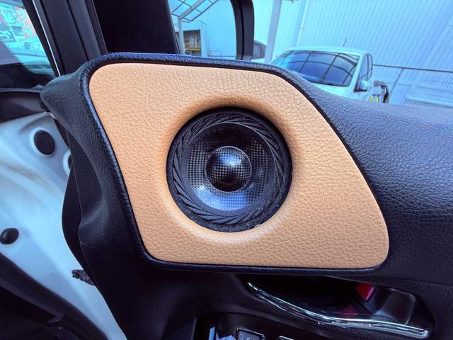 アルファードハイブリッド SR Cパッケージ 4WD/フルエアロ/サンルーフ/黒革/ALPINE11インチナビ・Fダウンモニター/フルセグ/Bカメラ/両側パワスラ/Pバックドア/クルコン/Cセンサー/Pシート/シートヒーター/前後ドラレコ/ETC(19枚目)