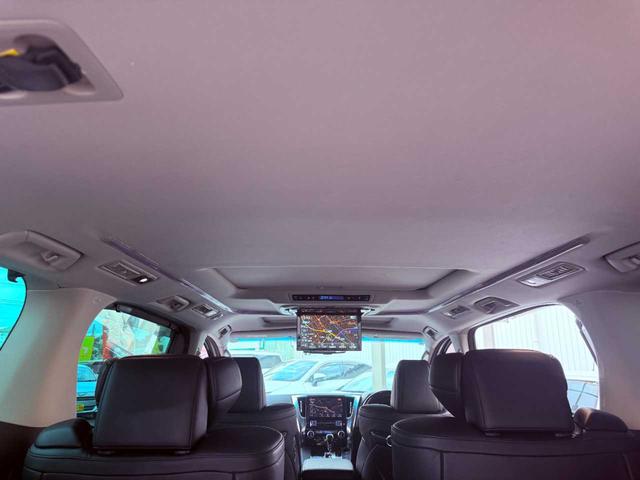 アルファードハイブリッド SR Cパッケージ 4WD/フルエアロ/サンルーフ/黒革/ALPINE11インチナビ・Fダウンモニター/フルセグ/Bカメラ/両側パワスラ/Pバックドア/クルコン/Cセンサー/Pシート/シートヒーター/前後ドラレコ/ETC(35枚目)