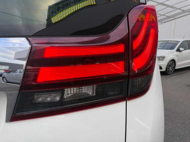 アルファードハイブリッド SR Cパッケージ 4WD/フルエアロ/サンルーフ/黒革/ALPINE11インチナビ・Fダウンモニター/フルセグ/Bカメラ/両側パワスラ/Pバックドア/クルコン/Cセンサー/Pシート/シートヒーター/前後ドラレコ/ETC(39枚目)