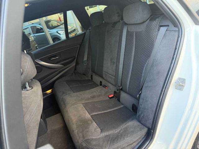 ３シリーズ ３２０ｄブルーパフォーマンス　ツーリング　Ｍスポーツ　純正ナビ／バックカメラ／衝突被害軽減／バックソナー／パドルシフト／サイド＆カーテンエアバッグ／電動リアゲート／パワーシート／ＨＩＤ／フォグ／純正１８ＡＷ／ＥＴＣ／スマートキー（24枚目）