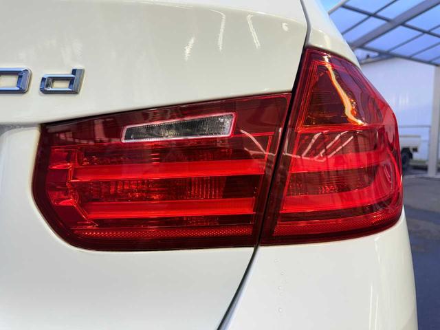 ３シリーズ ３２０ｄブルーパフォーマンス　ツーリング　Ｍスポーツ　純正ナビ／バックカメラ／衝突被害軽減／バックソナー／パドルシフト／サイド＆カーテンエアバッグ／電動リアゲート／パワーシート／ＨＩＤ／フォグ／純正１８ＡＷ／ＥＴＣ／スマートキー（31枚目）