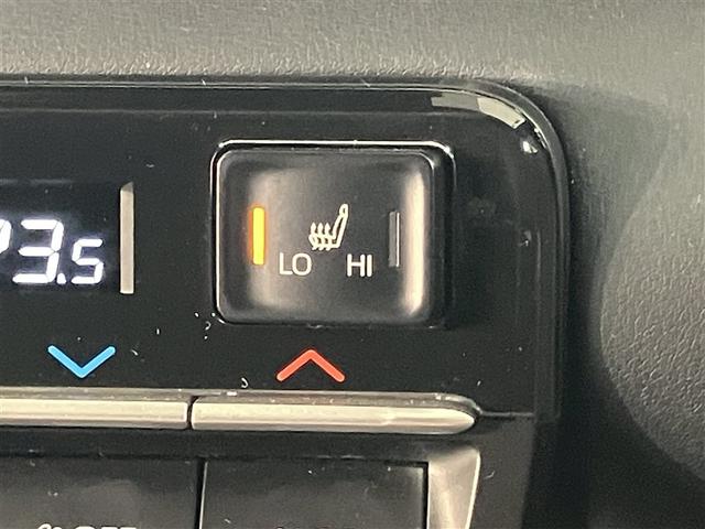 ノア Ｓ－Ｚ　アルミホイール　クルーズコントロール　盗難防止装置　ＬＥＤライト　両側自動ドア　メモリーナビ　キーレス　横滑り防止　ナビＴＶ　ワンオーナー　三列シート　ＤＶＤ再生　ミュージックプレイヤー接続可　ＥＴＣ（17枚目）
